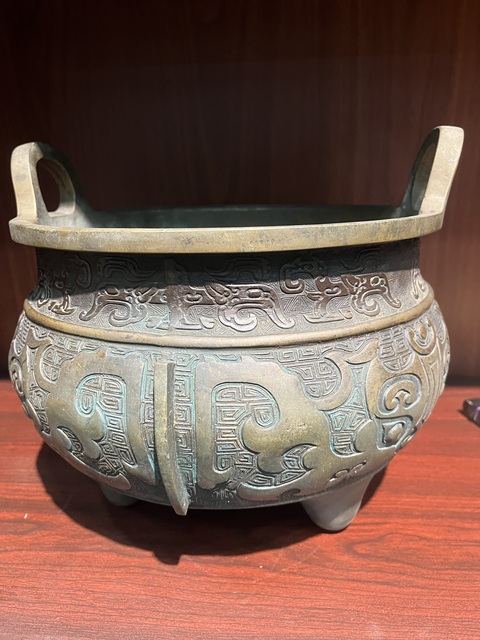 古玩銅器銅三足爐真品鑒賞圖
