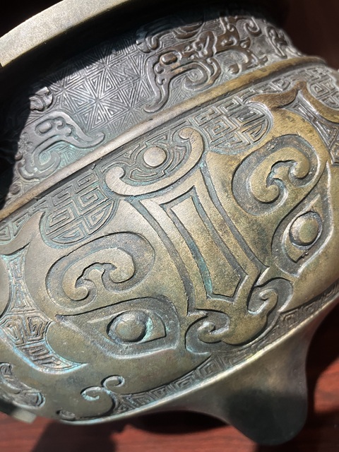 古玩銅器銅三足爐真品鑒賞圖