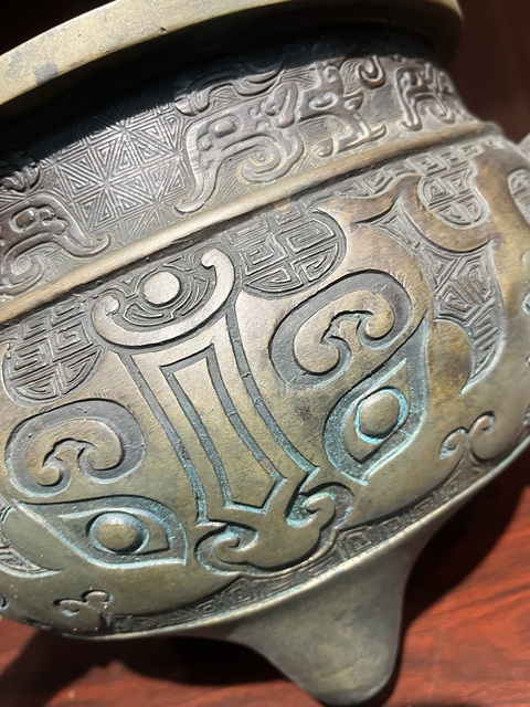 古玩銅器銅三足爐真品鑒賞圖