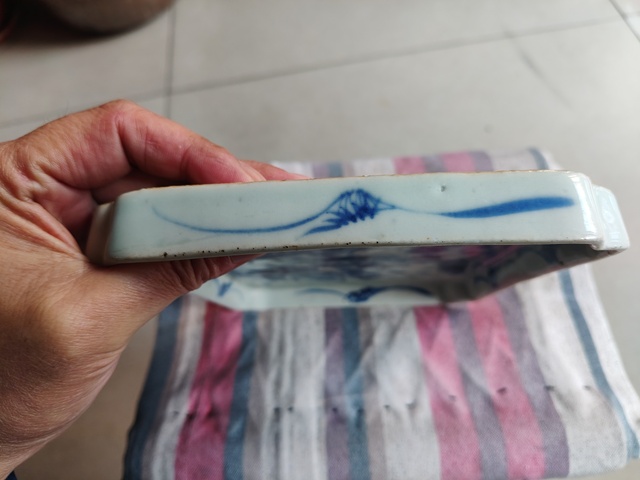 古玩陶瓷清晚期 青花人物紋茶盤真品鑒賞圖