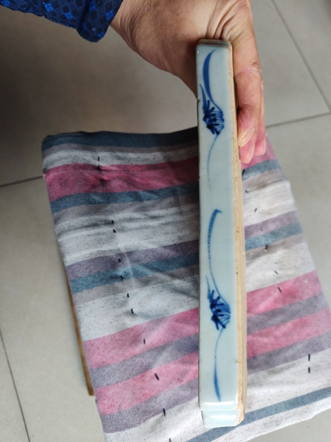 古玩陶瓷清晚期 青花人物紋茶盤真品鑒賞圖