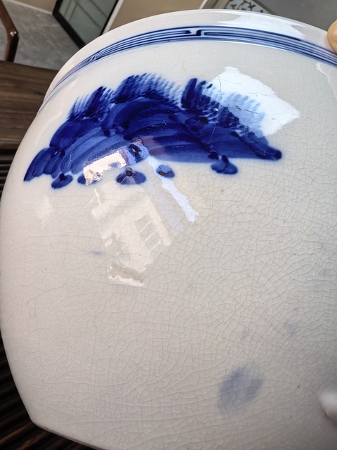 古玩陶瓷柳蔭棲馬紋青花缸真品鑒賞圖