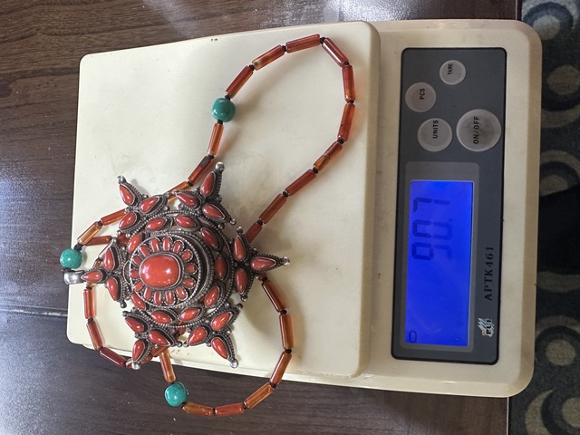 古玩玉器沙丁珊瑚吊墜真品鑒賞圖