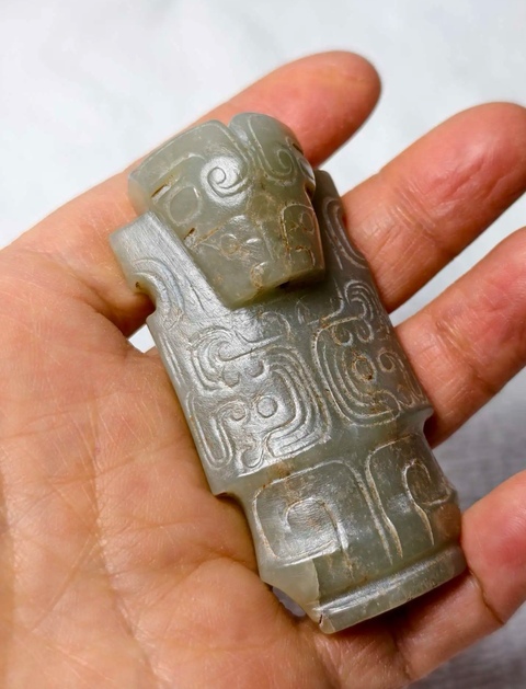 古玩玉器做舊仿西周“虺龍紋佩”真品鑒賞圖