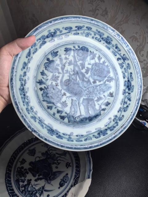 古玩陶瓷明中期 青花花鳥紋大盤真品鑒賞圖