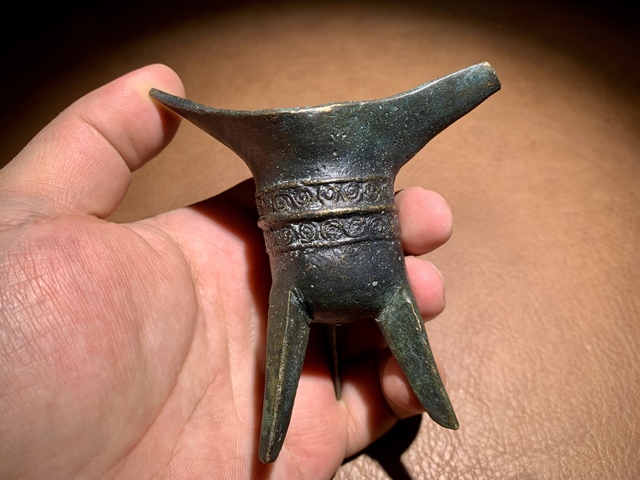 古玩銅器銅爵杯真品鑒賞圖