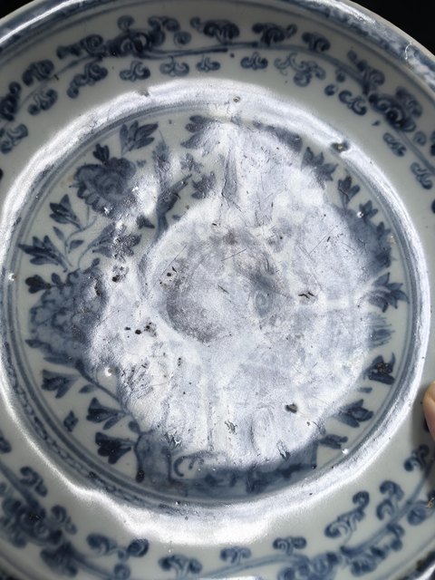 古玩陶瓷明中期 青花花鳥紋大盤真品鑒賞圖