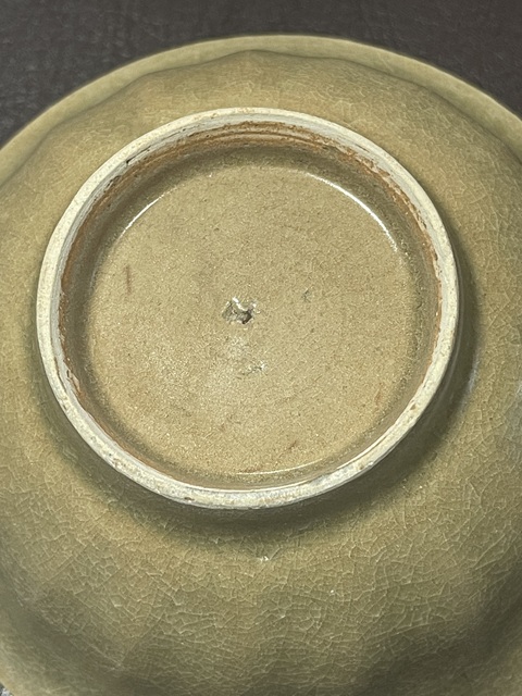 古玩陶瓷元代龍泉窯黃釉折沿碗真品鑒賞圖