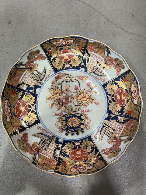 古玩陶瓷青花加彩盤真品鑒賞圖