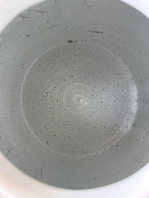 古玩陶瓷清代中晚期青花纏枝花卉紋蓋罐真品鑒賞圖