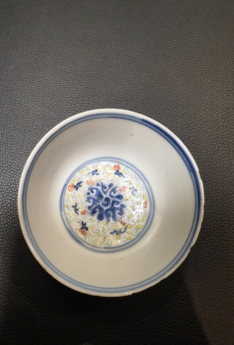 古玩陶瓷青花加彩纏枝蓮紋碗拍賣，當前價格3000元