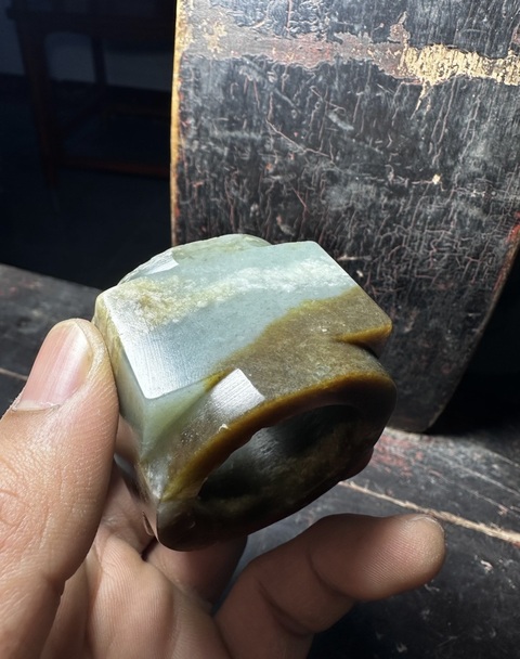 古玩玉器馬銜山玉雕“素紋玉琮”真品鑒賞圖