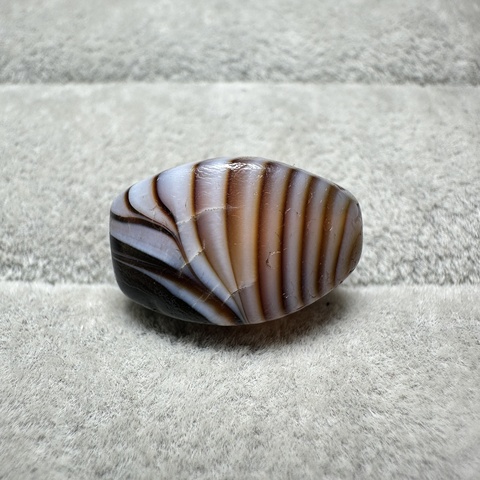 古玩玉器纏絲瑪瑙珠真品鑒賞圖