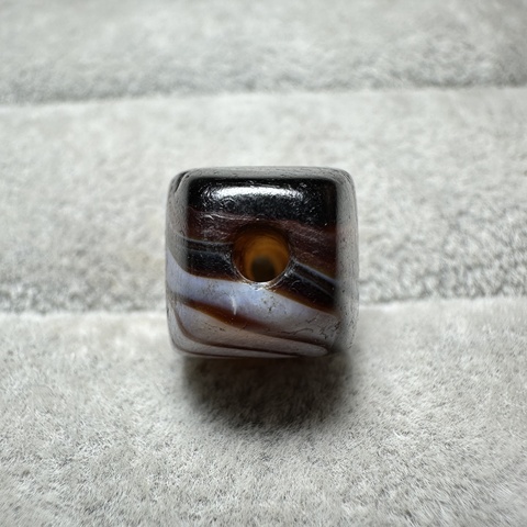 古玩玉器纏絲瑪瑙珠真品鑒賞圖