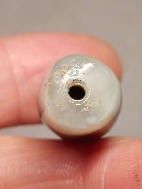 古玩玉器纏絲瑪瑙珠真品鑒賞圖