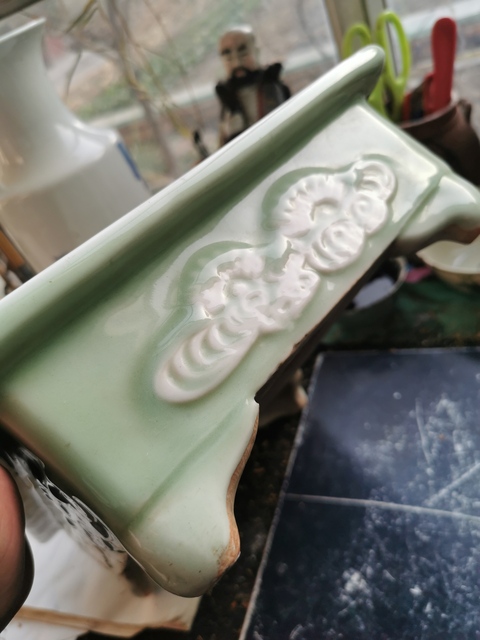 古玩陶瓷清中期粉青釉加白靈芝云紋四方水仙盆真品鑒賞圖