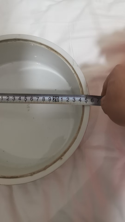 古玩陶瓷人物山水紋淺絳彩一品鍋真品鑒賞圖