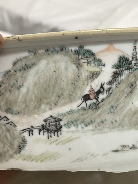 古玩陶瓷人物山水紋淺絳彩一品鍋真品鑒賞圖