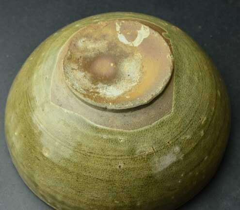 古玩陶瓷越窯系青釉碗真品鑒賞圖