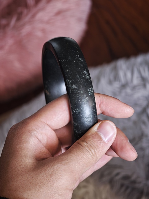 古玩玉器明清煤精石鐲真品鑒賞圖