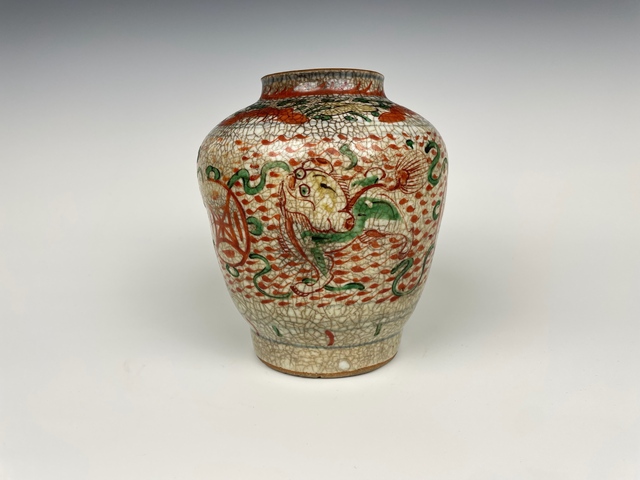 古玩陶瓷清早期·五彩獅子繡球罐拍賣，當(dāng)前價格0元