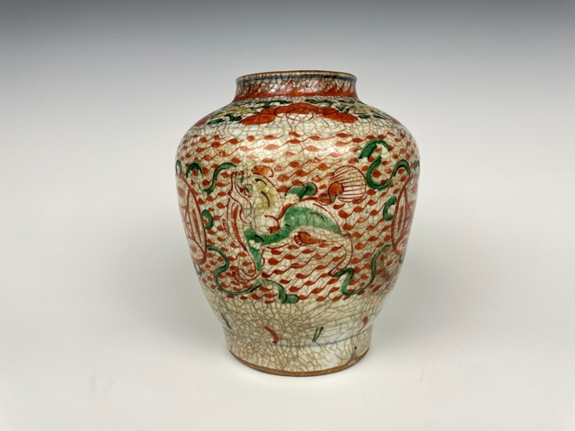 古玩陶瓷清早期·五彩獅子繡球罐拍賣，當(dāng)前價格0元