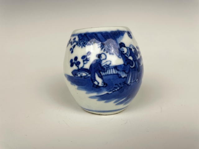 古玩陶瓷清晚期·青花人物鳥食罐拍賣，當前價格0元