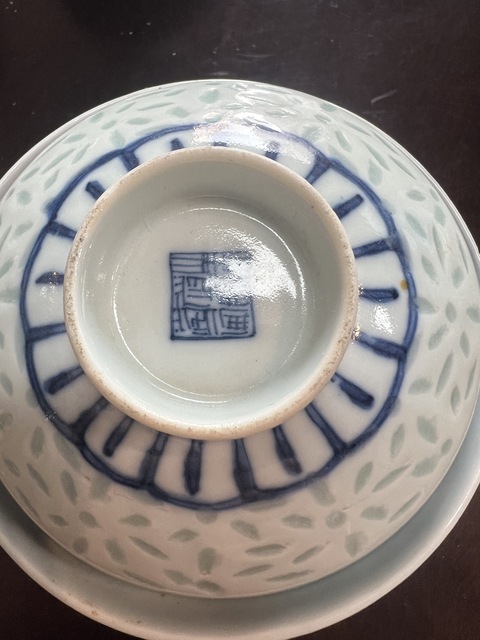 古玩陶瓷玲瓏瓷青花蓋碗真品鑒賞圖