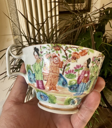 古玩陶瓷咸豐廣彩12花神人物大把杯拍賣，當前價格2777元