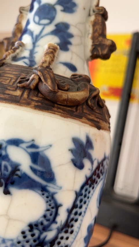 古玩陶瓷哥釉地鐵銹釉青花瓶真品鑒賞圖