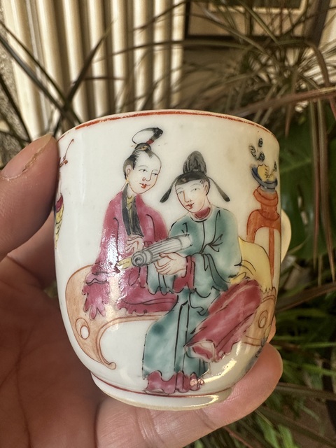 古玩陶瓷乾隆粉彩人物故事紋把杯拍賣，當前價格2222元