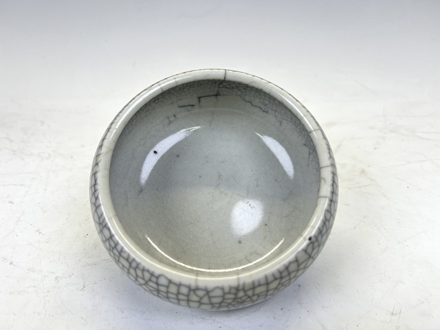 古玩陶瓷清中期·哥釉三足水呈拍賣，當前價格776元