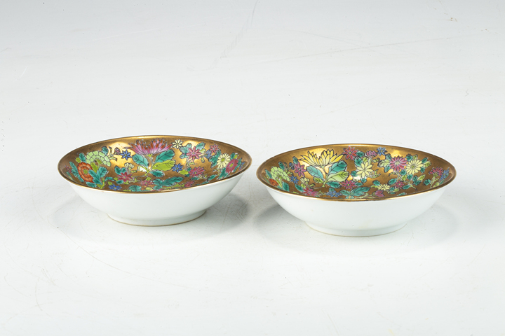 古玩陶瓷創匯·金地粉彩百花不落地紋小盤一對拍賣，當前價格0元