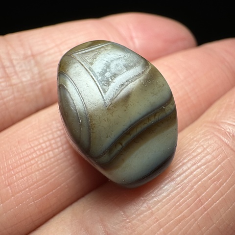 古玩玉器纏絲瑪瑙珠真品鑒賞圖