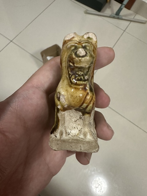 古玩陶瓷獅子真品鑒賞圖