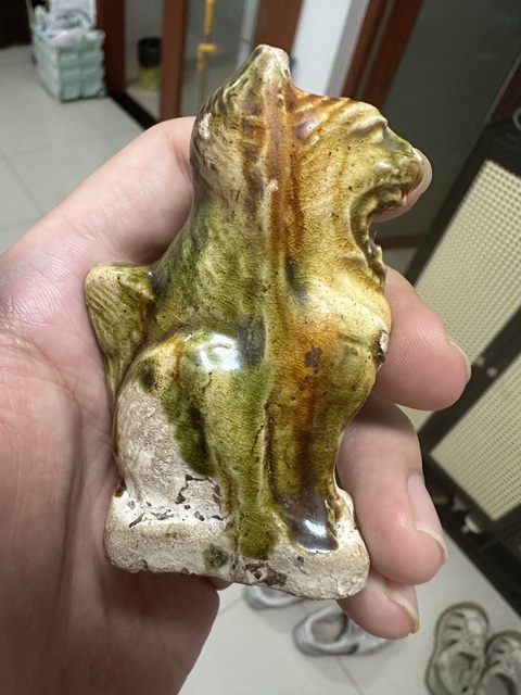 古玩陶瓷獅子真品鑒賞圖
