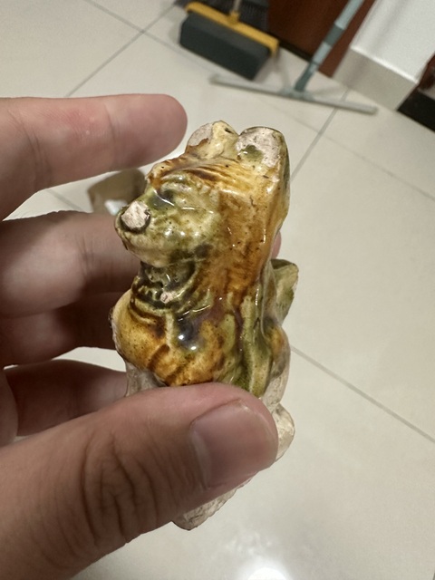 古玩陶瓷獅子真品鑒賞圖